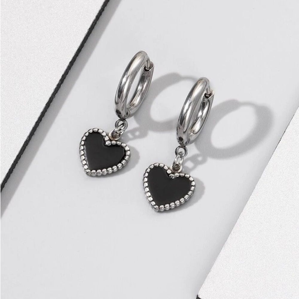 Black Heart Hoop Earrings A1448